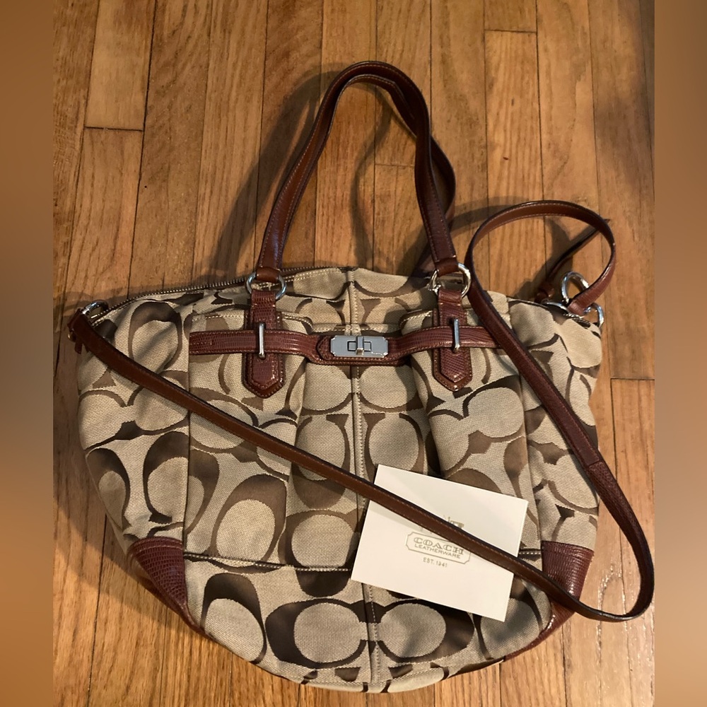 Coach Logo large purse with dust bag